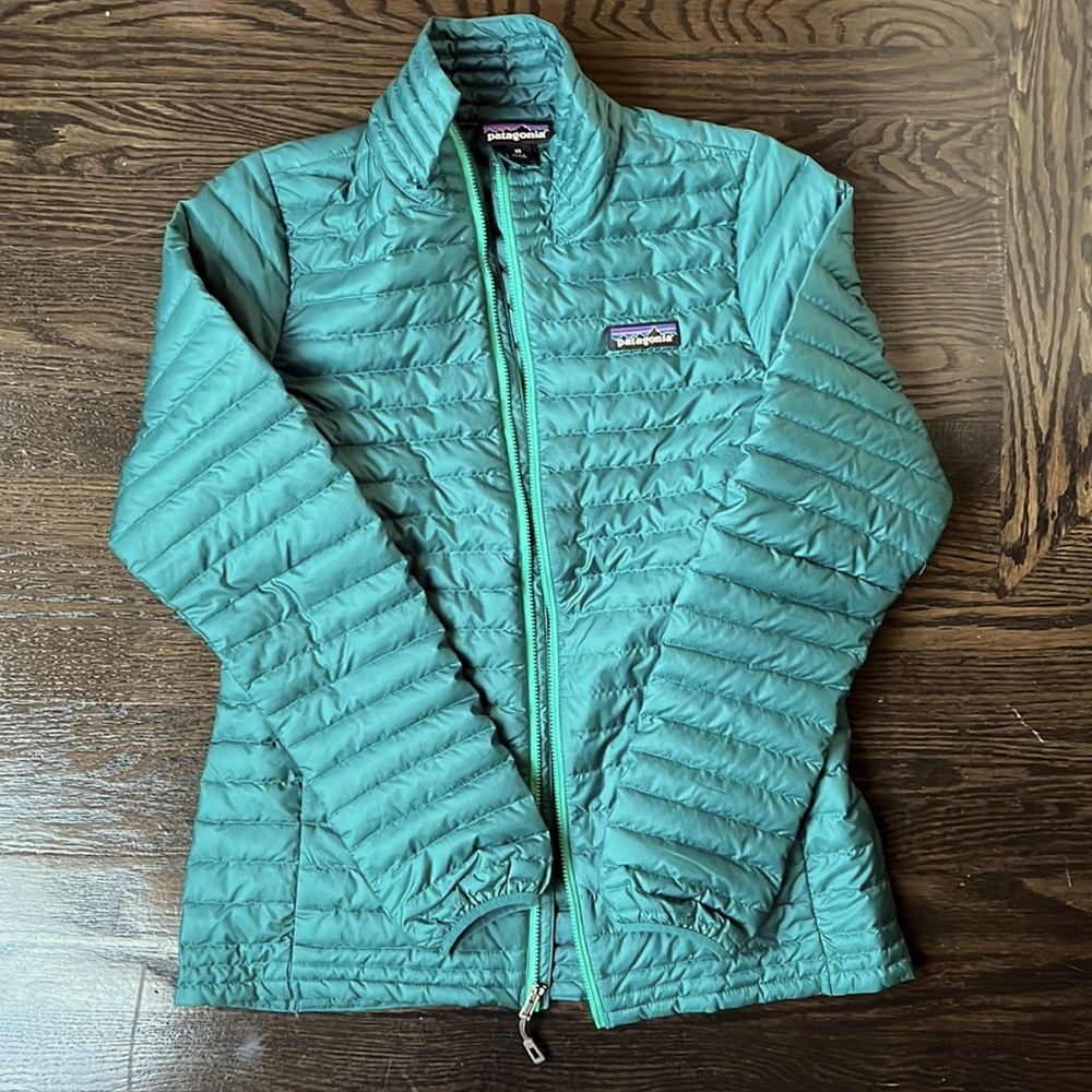 Patagonia jacket Down Shirt emerald green